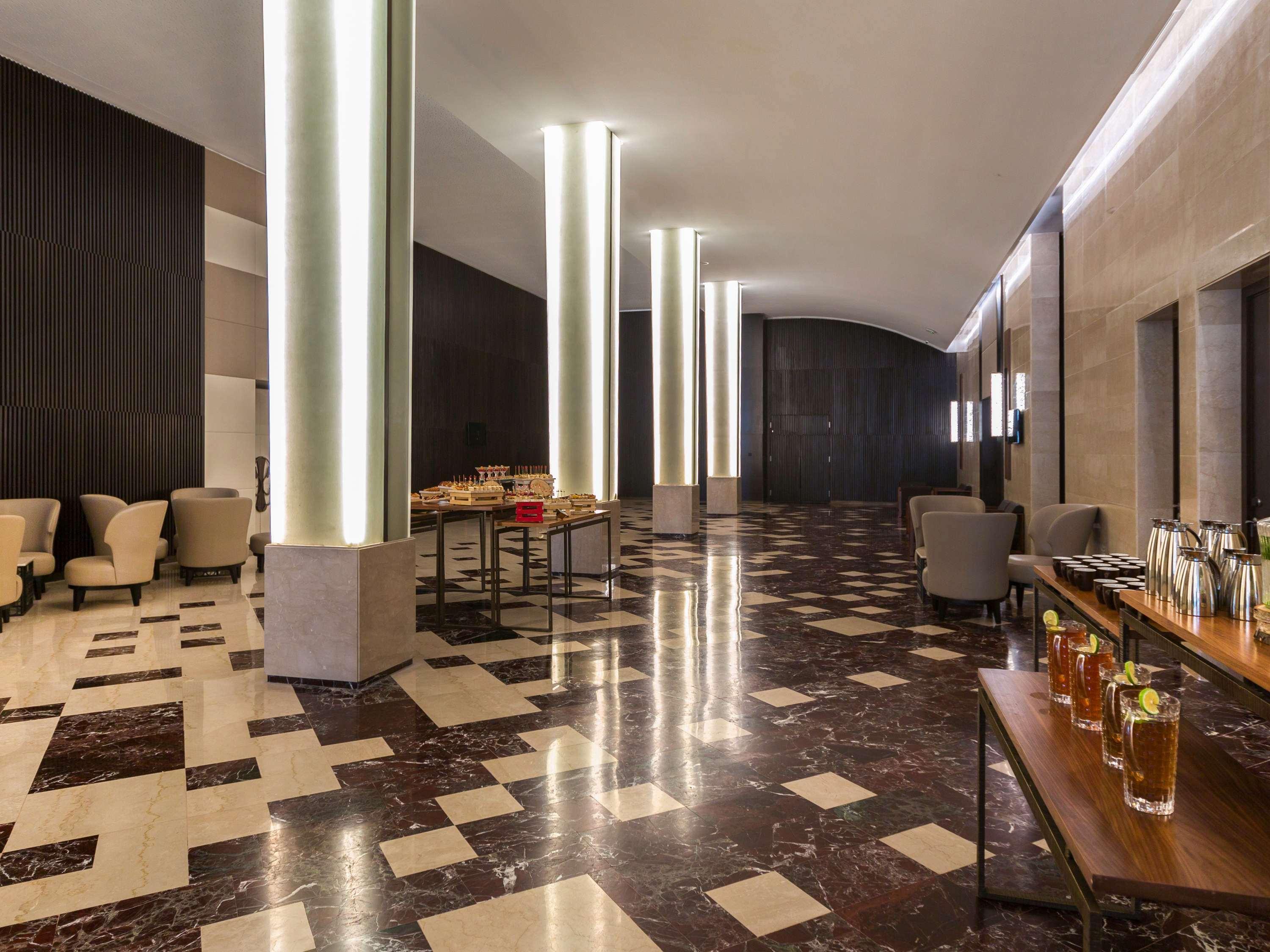 突尼斯莫凡彼酒店 外观 照片 The Westin Mumbai
