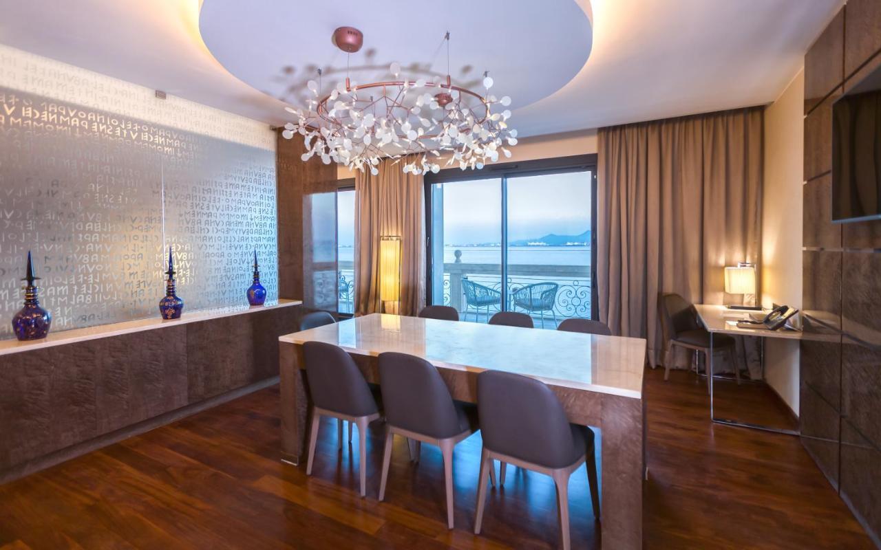 突尼斯莫凡彼酒店 外观 照片 A suite at the hotel
